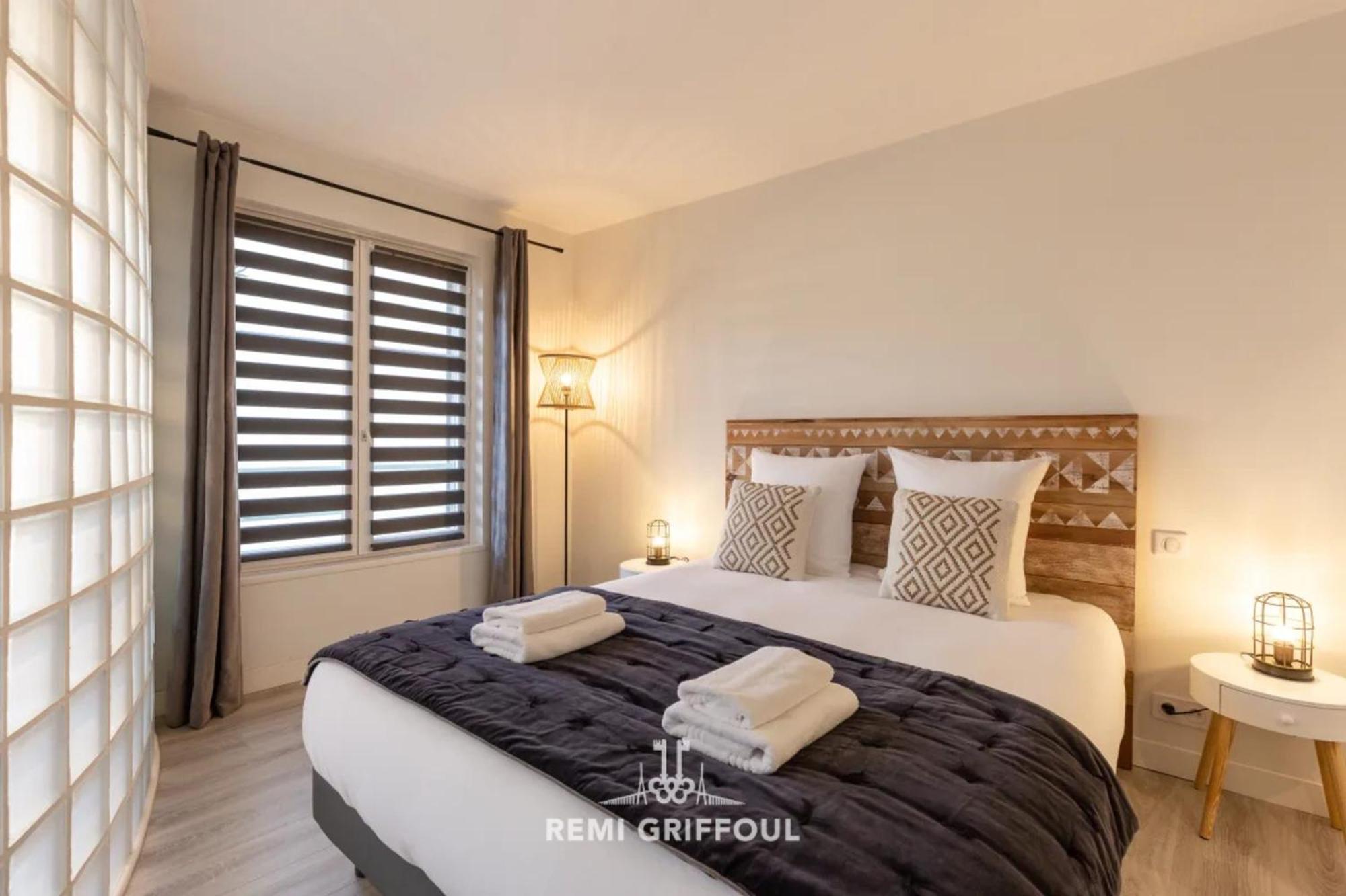 Appartement Les Armateurs - Pretty Nugget Downtown - 2 P - Private parking à Honfleur Extérieur photo